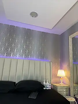 Snapshot of Mia-Medina chatting on July 31, 7:57 pm Mia-Medina online show from July 31, 7:57 pm