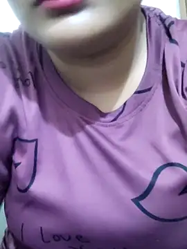 Cute pinkii online show from April 3, 8:29 pm