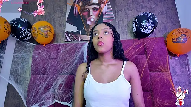 sophiasweet  1 online show from October 24, 12:34 pm