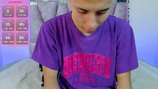 Snapshot of lana_and_liam_ chatting on November 2, 10:28 am lana and liam online show from November 2, 10:28 am