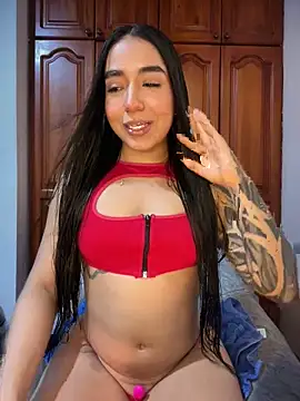 Snapshot of KaditaNavarro chatting on June 14, 1:13 pm KaditaNavarro online show from June 14, 1:13 pm