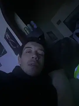 Snapshot of gb7572 chatting on November 8, 5:40 am gb7572 online show from November 8, 5:40 am