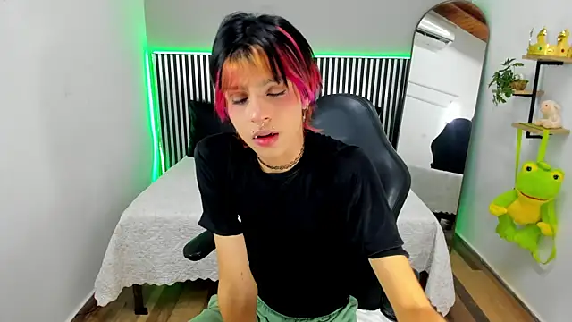 Snapshot of Dan_Copers chatting on September 11, 1:55 pm Dan Copers online show from September 11, 1:55 pm