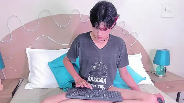 Snapshot of Dan_Copers chatting on December 16, 1:10 am Dan Copers online show from December 16, 1:10 am