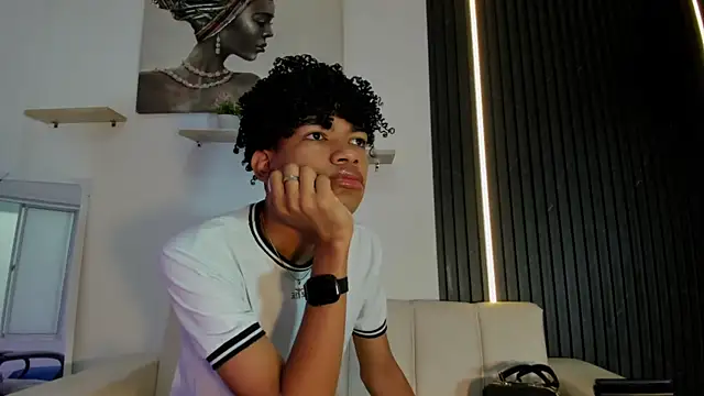 Ivone Rose  online show from December 19, 12:12 pm