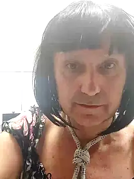Snapshot of Emily_de_Carla chatting on October 15, 2:39 pm Emily de Carla online show from October 15, 2:39 pm