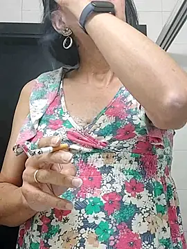 Emily de Carla online show from November 12, 3:45 pm