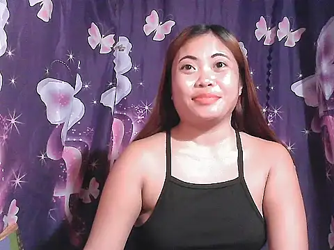 Snapshot of Hot_Samantha4u chatting on June 13, 9:46 pm Hot Samantha4u online show from June 13, 9:46 pm
