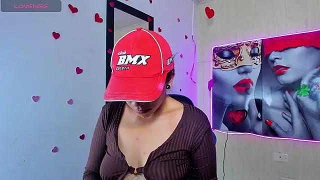 Raven Rouge  online show from April 26, 12:36 pm