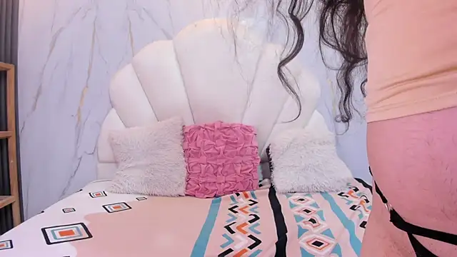 Nicol Chang online show from October 28, 8:11 pm