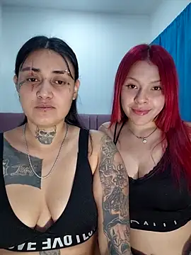 Snapshot of LesboNaughty_ chatting on November 5, 5:46 pm LesboNaughty online show from November 5, 5:46 pm