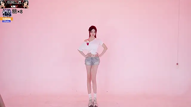 Snapshot of 1X-one chatting on October 14, 3:40 am 1X-one online show from October 14, 3:40 am