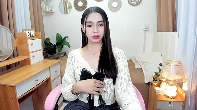 Snapshot of joyfulmartinaa chatting on October 1, 3:18 pm joyfulmartinaa online show from October 1, 3:18 pm