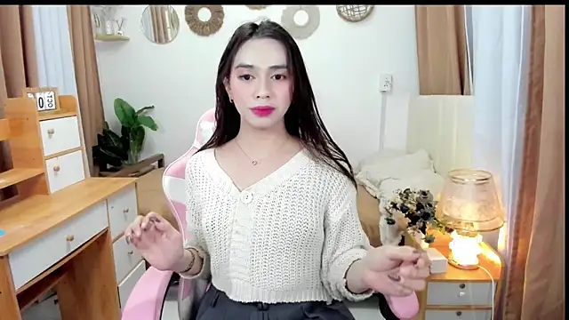 Snapshot of joyfulmartinaa chatting on October 7, 2:36 pm joyfulmartinaa online show from October 7, 2:36 pm