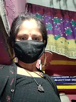 Hot-ilaiy online show from November 29, 10:57 pm