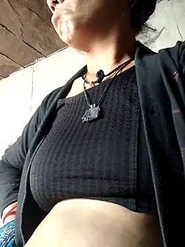 Hot-ilaiy online show from December 2, 11:04 am