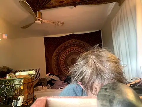 XanderOzzz online show from November 8, 5:23 pm