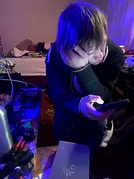 XanderOzzz online show from January 14, 8:20 am