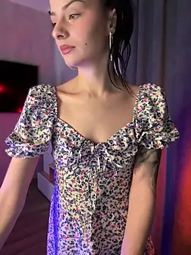 bigJuicyPussy online show from February 28, 1:23 pm