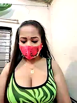 Snapshot of Payel_50 chatting on May 7, 8:58 pm Payel 50 online show from May 7, 8:58 pm