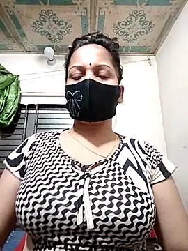 Snapshot of Payel_50 chatting on May 19, 2:34 pm Payel 50 online show from May 19, 2:34 pm
