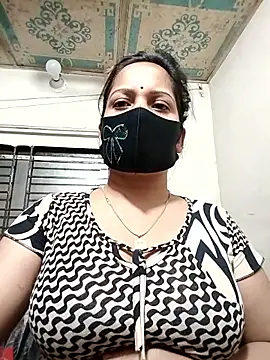 Snapshot of Payel_50 chatting on May 21, 8:38 pm Payel 50 online show from May 21, 8:38 pm
