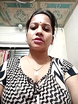 Snapshot of Payel_50 chatting on May 31, 11:50 am Payel 50 online show from May 31, 11:50 am