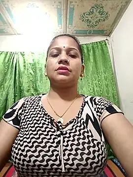 Snapshot of Payel_50 chatting on June 8, 9:04 pm Payel 50 online show from June 8, 9:04 pm