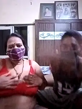 LoveOnStream online show from February 23, 9:50 am