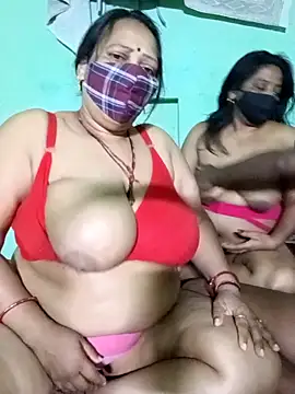 LoveOnStream online show from March 12, 1:17 pm