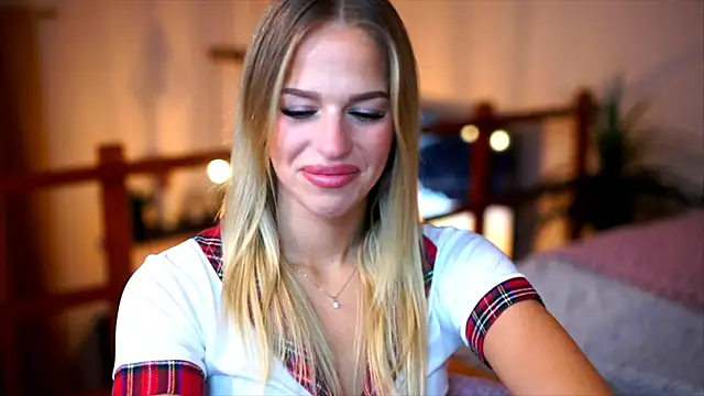 Emilyvanroessel online show from November 28, 5:37 pm