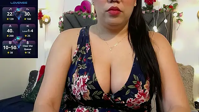 Snapshot of IndraKaur_ chatting on June 30, 12:06 pm IndraKaur online show from June 30, 12:06 pm