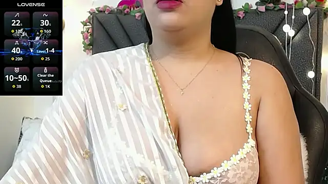 Snapshot of IndraKaur_ chatting on July 31, 12:15 pm IndraKaur online show from July 31, 12:15 pm