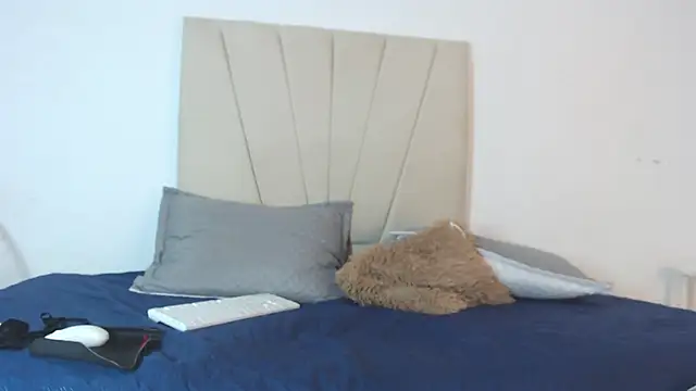  Miaa khalifa  online show from November 13, 12:48 pm