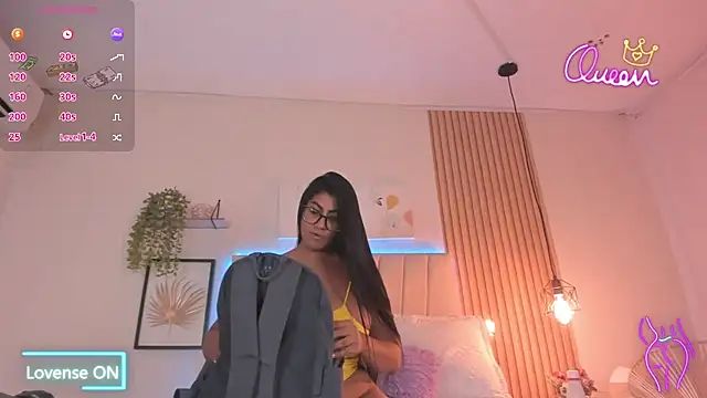  Miaa khalifa  online show from June 14, 12:40 pm