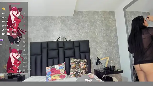 crystaldarliing online show from February 24, 4:16 pm