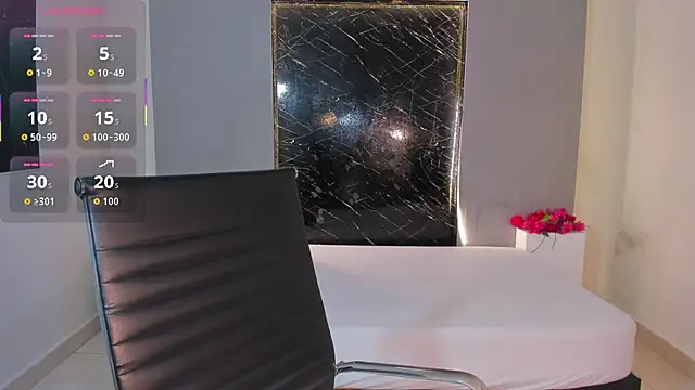 Snapshot of Hannacooper3 chatting on October 16, 7:26 pm Hannacooper3 online show from October 16, 7:26 pm