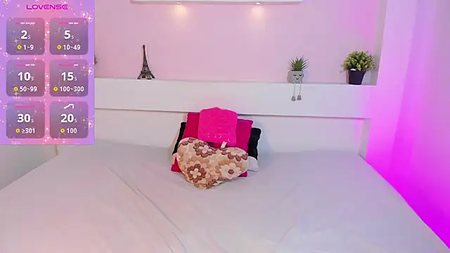 Snapshot of Hannacooper3 chatting on October 25, 7:52 pm Hannacooper3 online show from October 25, 7:52 pm