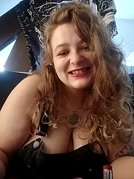 LilouCuriosity online show from October 22, 11:21 am
