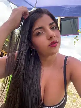 Isaa-Sweet online show from April 30, 4:02 pm