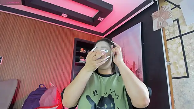 ThaliaBrooks  online show from December 20, 5:25 am