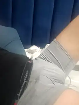 Snapshot of AtraCTiVoSiNguLaR chatting on September 12, 10:04 am AtraCTiVoSiNguLaR online show from September 12, 10:04 am