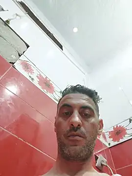 Snapshot of Mahdidido45 chatting on May 25, 10:38 pm Mahdidido45 online show from May 25, 10:38 pm