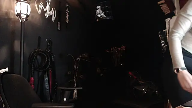 Snapshot of SabaTheCourtesan chatting on October 28, 5:00 am SabaTheCourtesan online show from October 28, 5:00 am