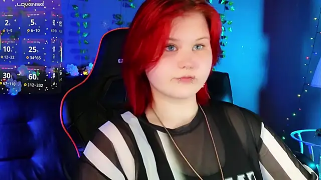 fillisfox  online show from September 20, 3:24 pm