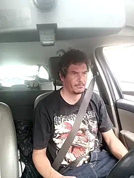 Snapshot of twitshe chatting on October 19, 3:12 pm twitshe online show from October 19, 3:12 pm