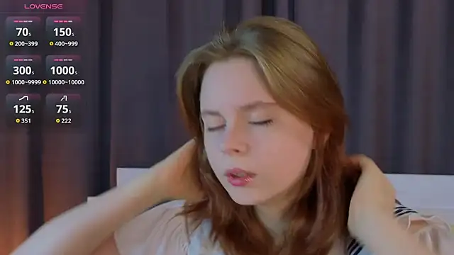 JulietteRain online show from November 15, 5:20 pm