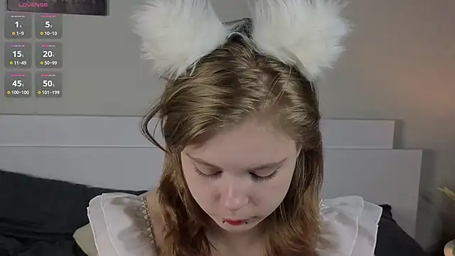 Snapshot of JulietteRain chatting on June 12, 6:29 pm JulietteRain online show from June 12, 6:29 pm