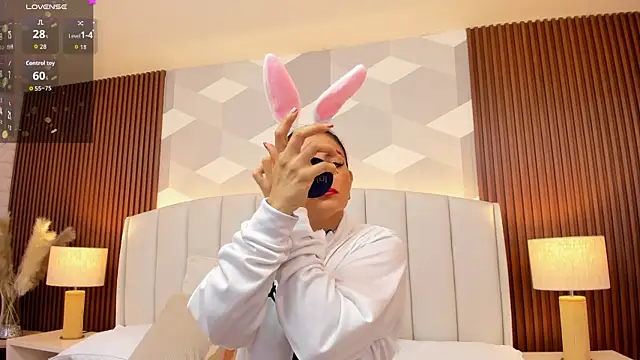 Mommy Naughty online show from November 3, 11:22 am