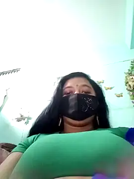 jenyfer709 online show from May 2, 10:37 pm